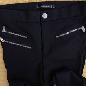 Zara Pants - Sexy fit Black ZARA stretch pants Sz S Zara Pants - Sexy fit Black ZARA stretch pants Sz S